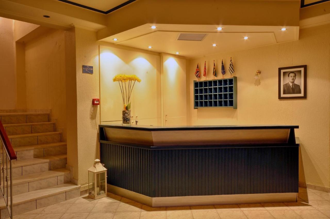 Hotel Magda Agia Marina  Экстерьер фото