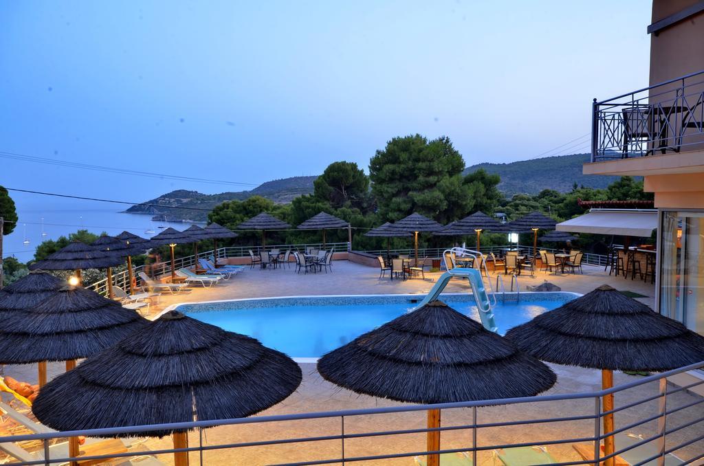 Hotel Magda Agia Marina  Экстерьер фото