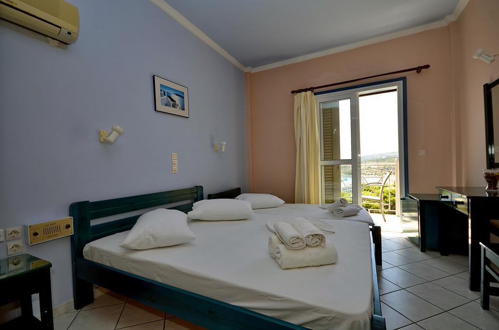 Hotel Magda Agia Marina  Экстерьер фото
